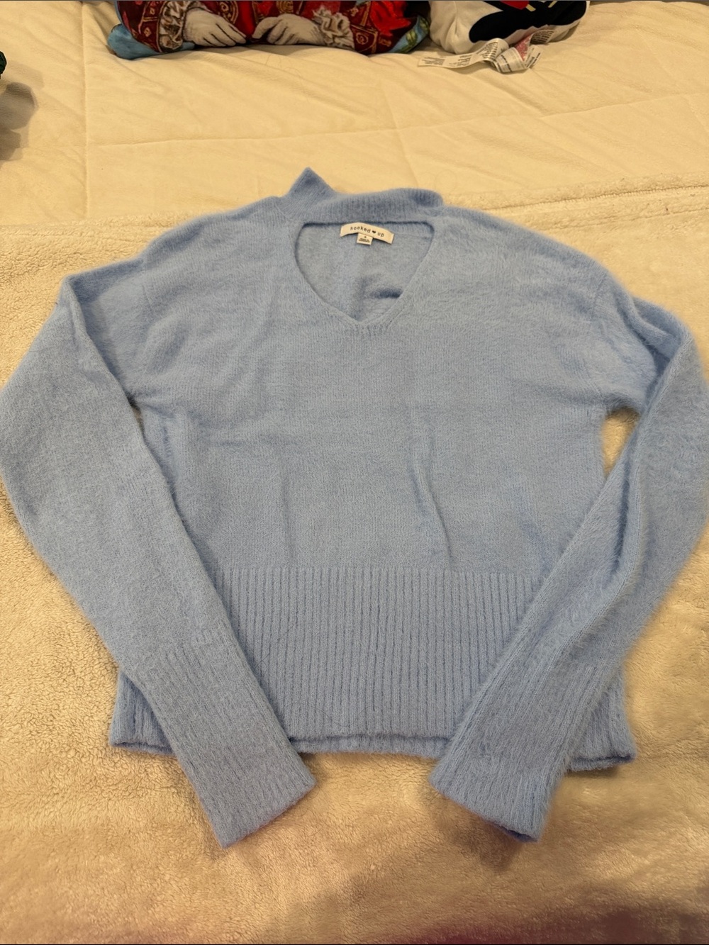 Hooked Up by IOT Light Blue V-Neck Men's Sweater